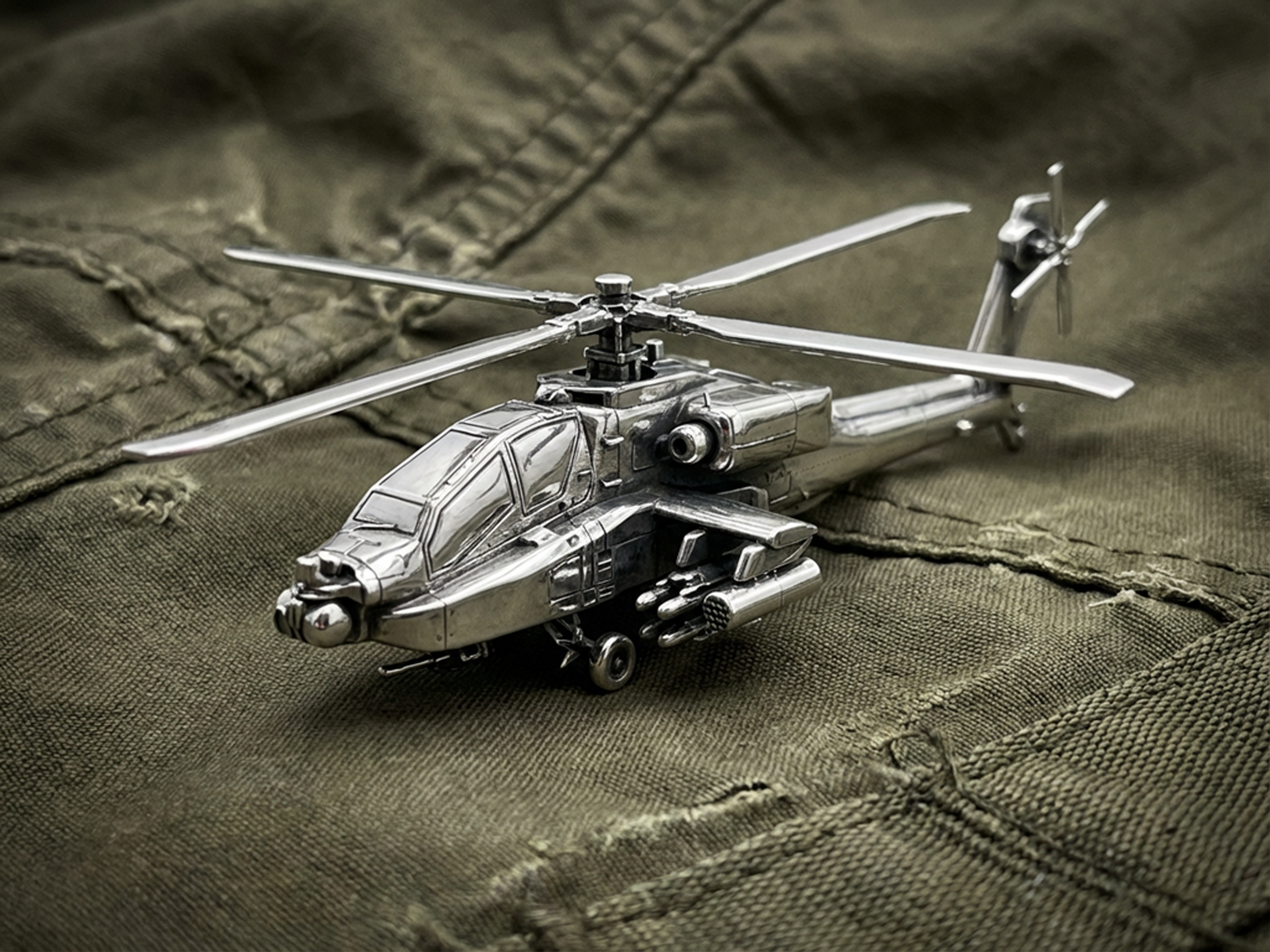 AH-64 APACHE PENDANT